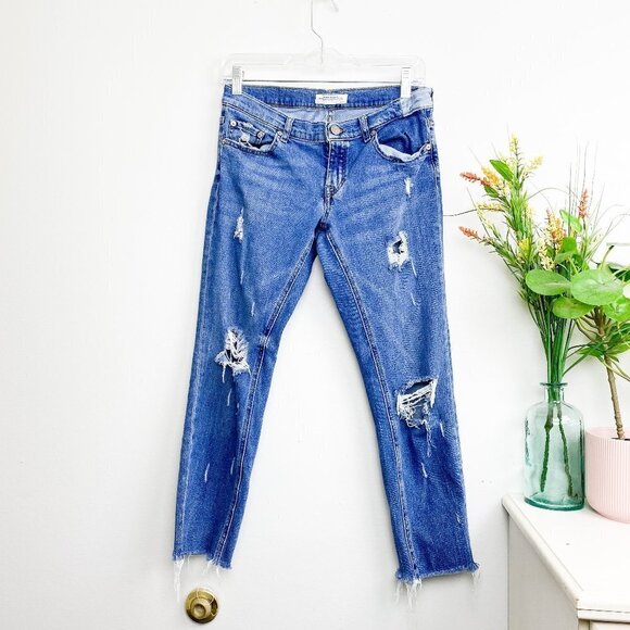 🦋 ZARA Distressed Ankle Jeans Raw Hem 4 Ripped Casual Comfy Everyday Cottage - Picture 1 of 5